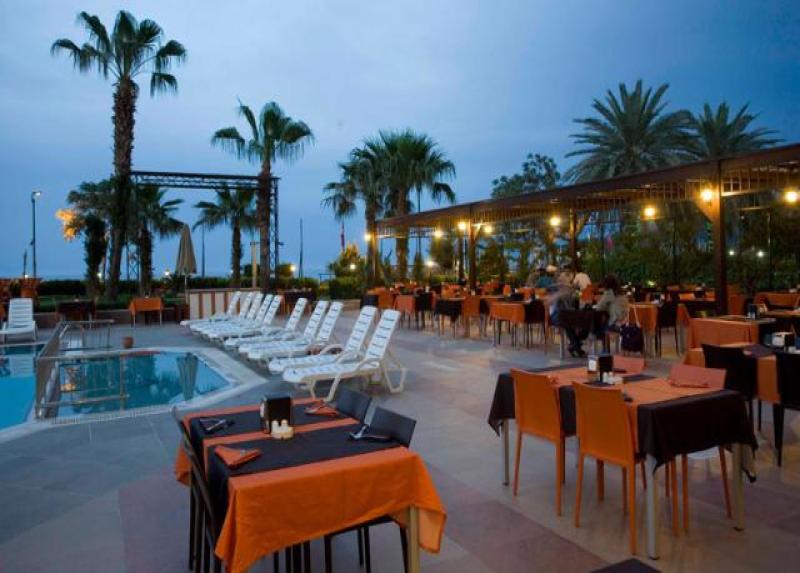 Fame Beach Hotel