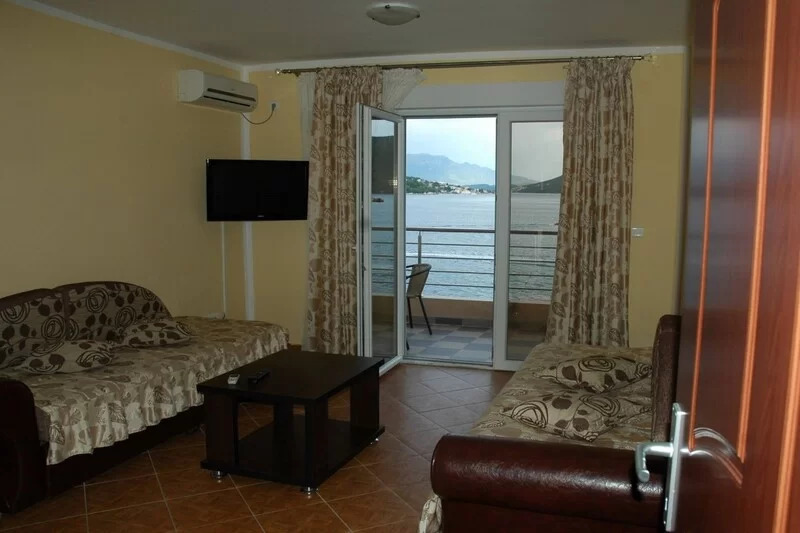 Hotel M