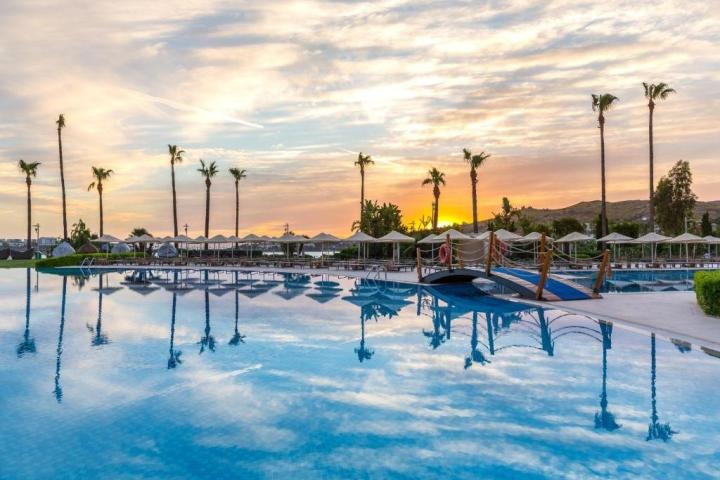 Kefaluka Resort