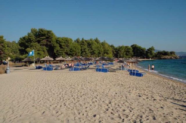 Hotel Lagomandra Beach and Suties