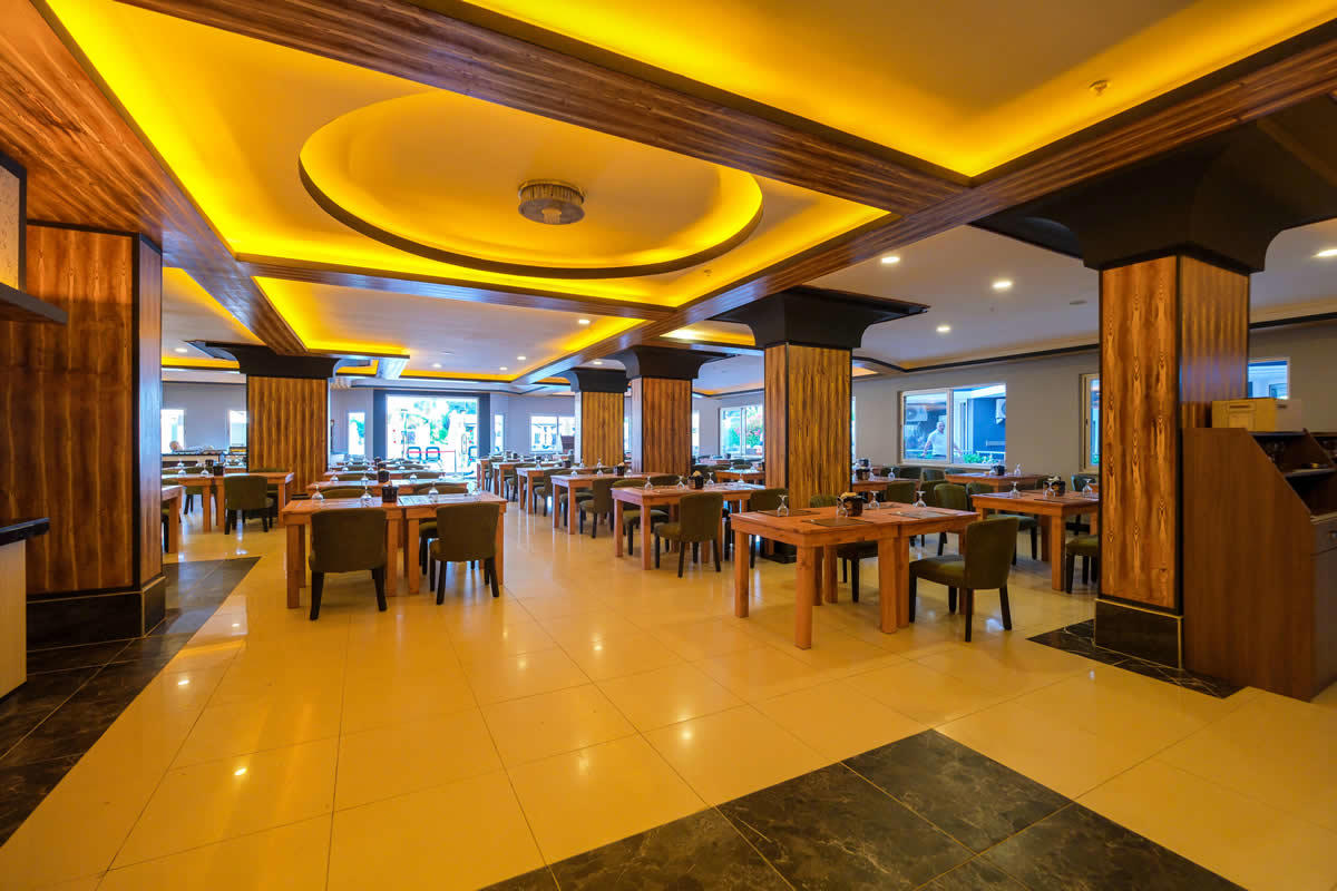 Clover Magic Garden Beach Hotel