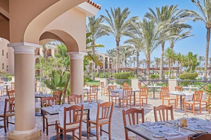 Jaz Almaza Beach Hotel