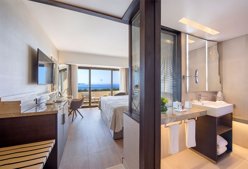 Four Seasons Hotel