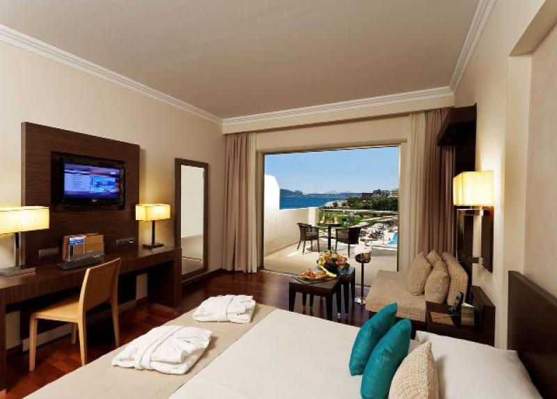 Elysium Resort & Spa Hotel