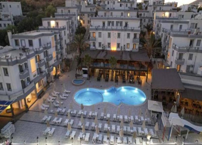 Smart Holiday Hotel