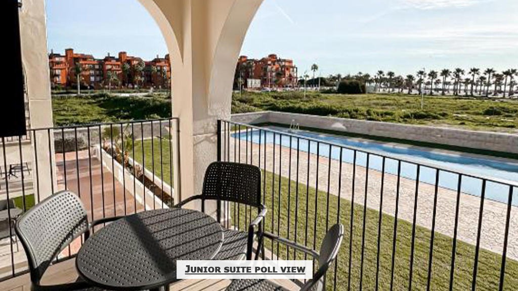Hotel Puente Real