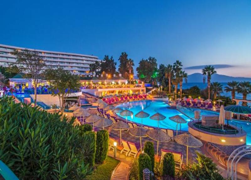 Grand Blue Sky Hotel
