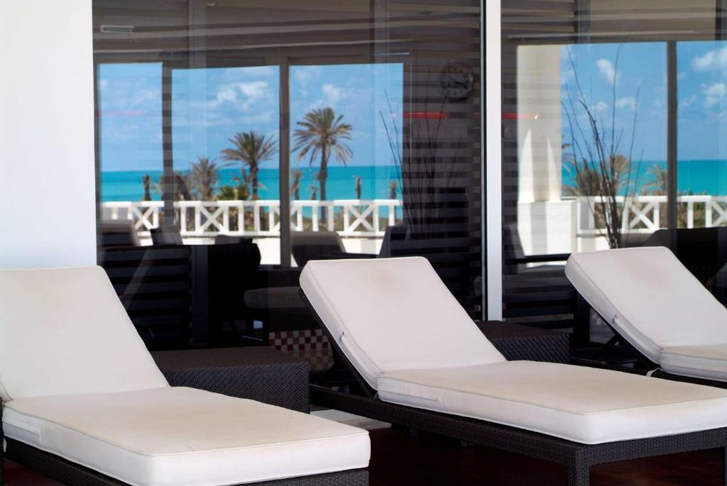 Radisson Blu Palace Resort and Thalasso