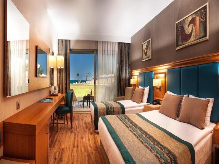 Hotel Aquasis Deluxe Resort & Spa