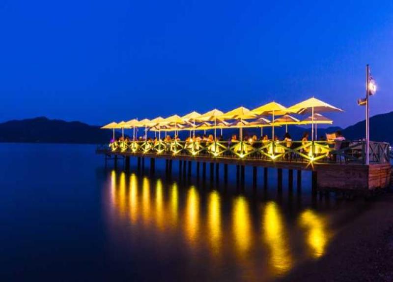 Honeymoon Hotel