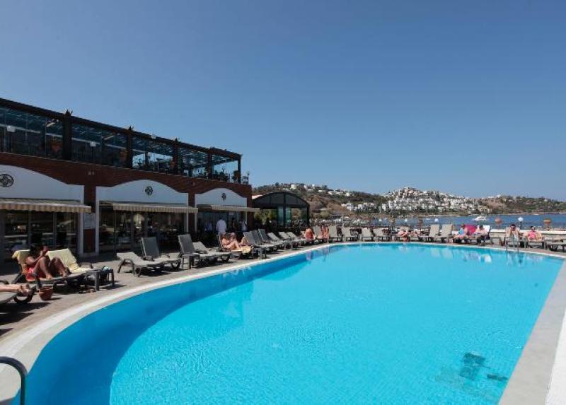 Cactus Fleur Beach Hotel