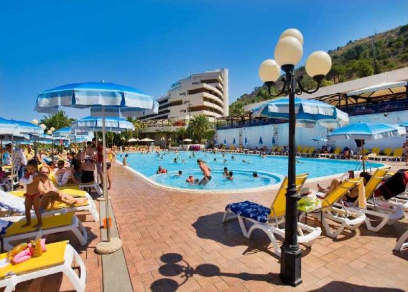 Costa Verde Hotel
