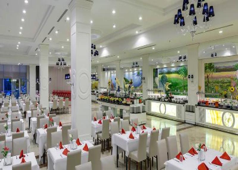 Dobedan World Palace Hotel (Ex Brand Alva Donna Hotels ) 