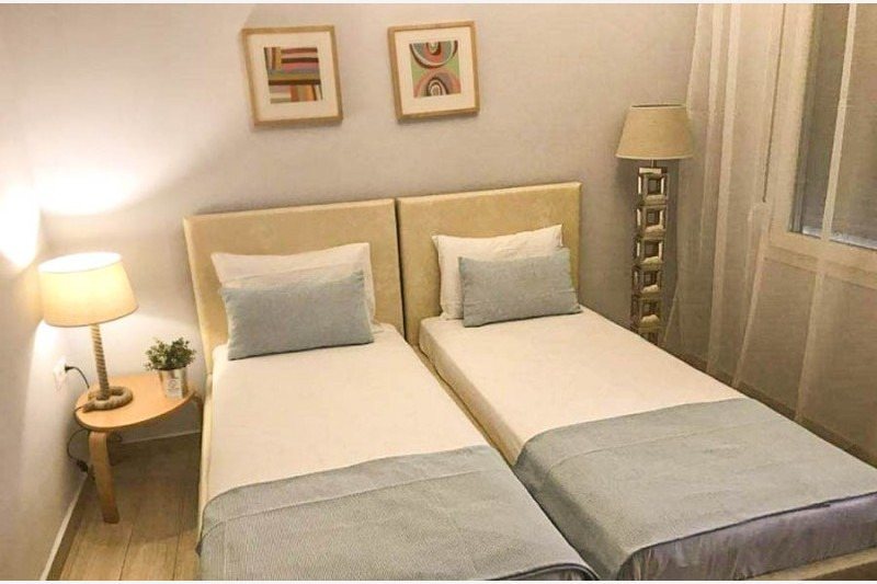 Vila Blue and White Luxury III