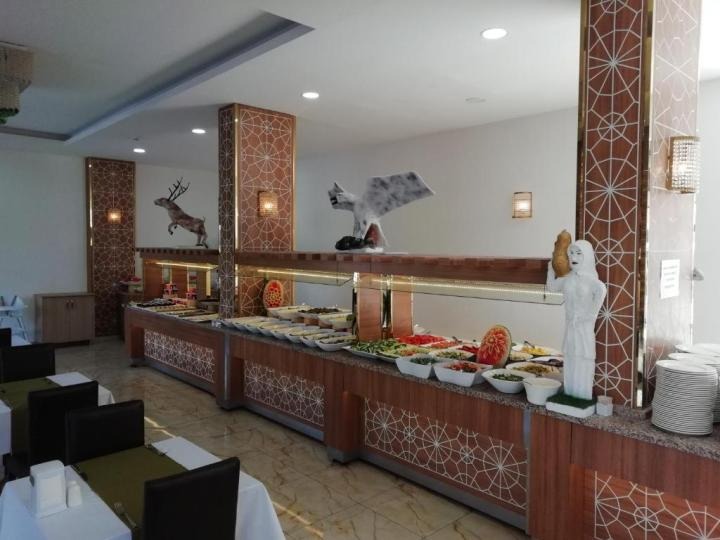 Green Life Hotel