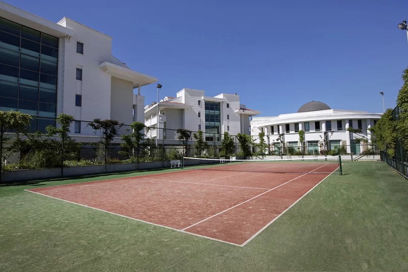 Alba Queen Hotel