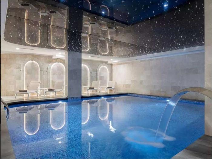 Blue Marlin Deluxe Spa & Resort
