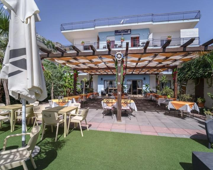 Hotel Chrismare