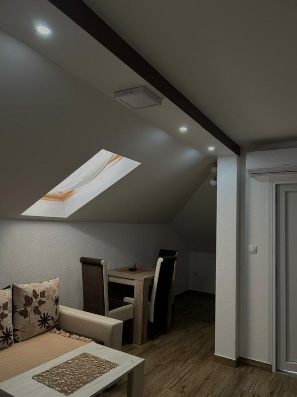 Apartmani Zvezdana