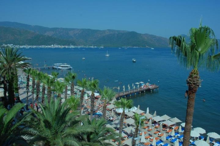 Hotel Begonville Beach
