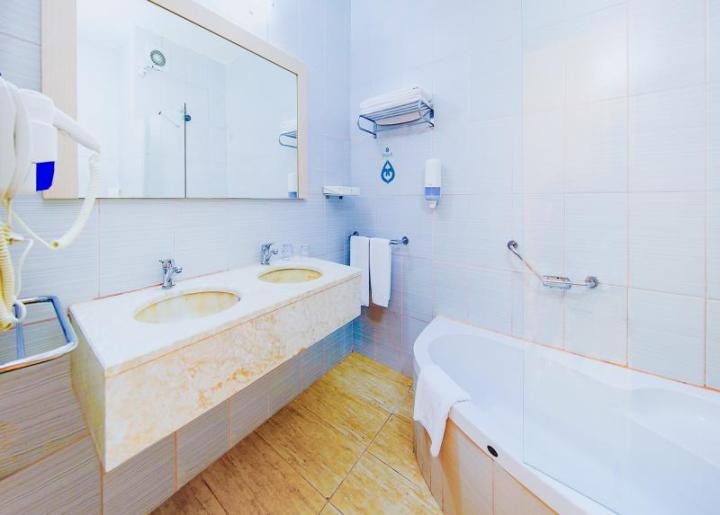 Daima Biz Hotel