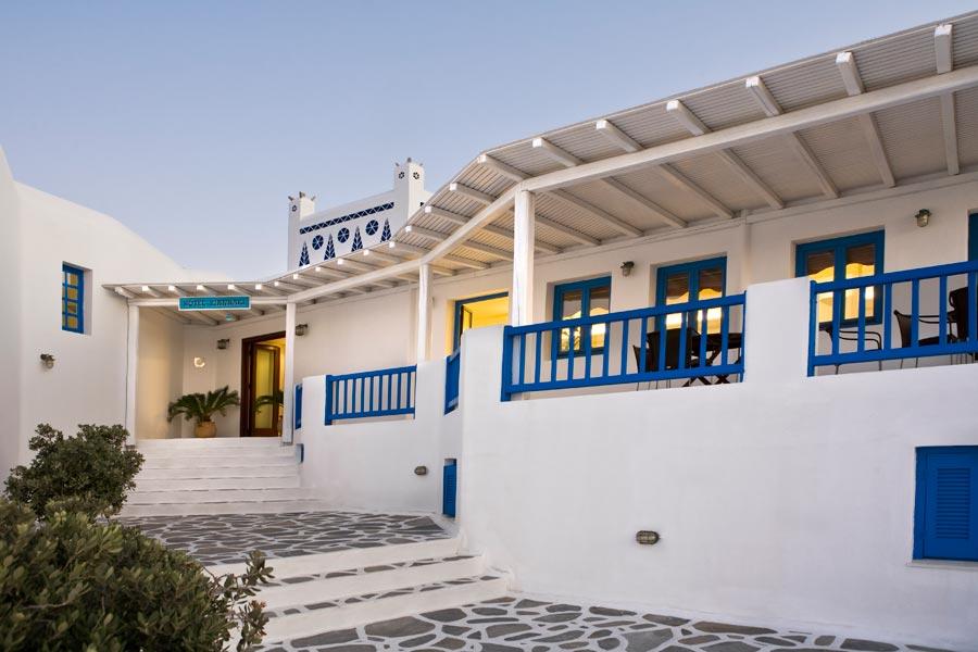 Yiannaki Hotel
