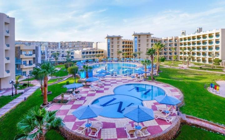 Hotelux Marina Beach Resort
