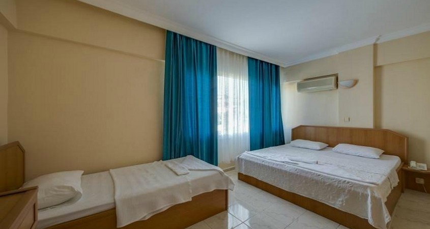 Grand Nett Hotel