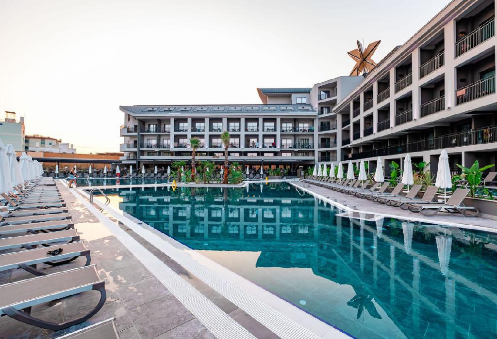 The X Belek