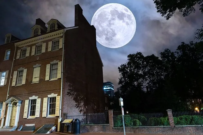 Philadelphia Ghosts of Philly Haunted Dark History Walking Tour