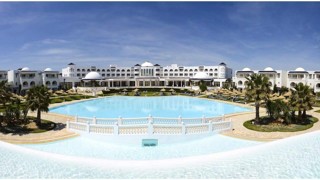 Golden Tulip Taj Sultan Hotel