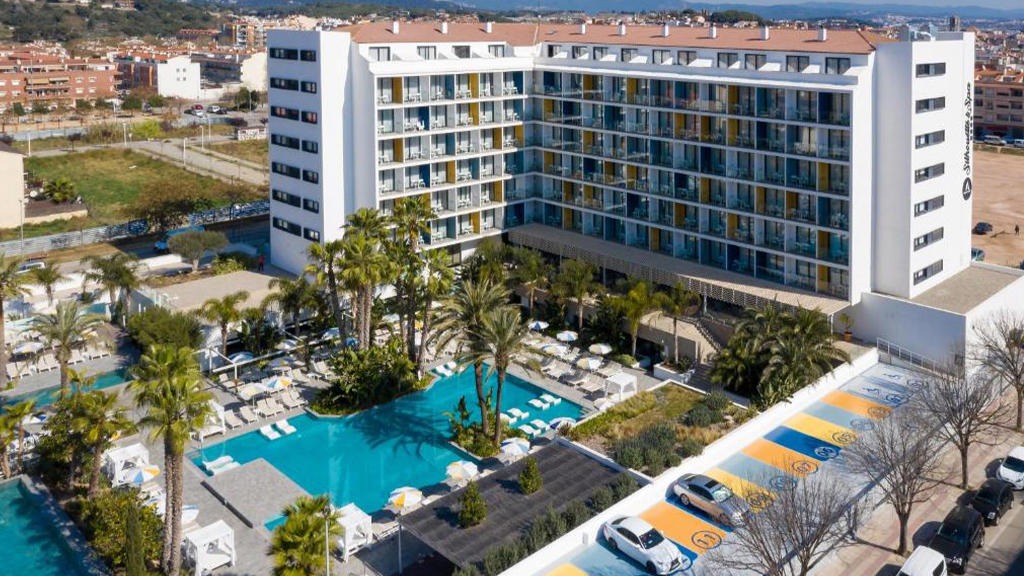 Aqua Hotel Silhouette & Spa
