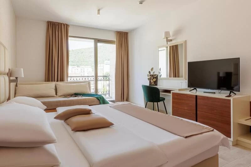 Hotel Kadmo