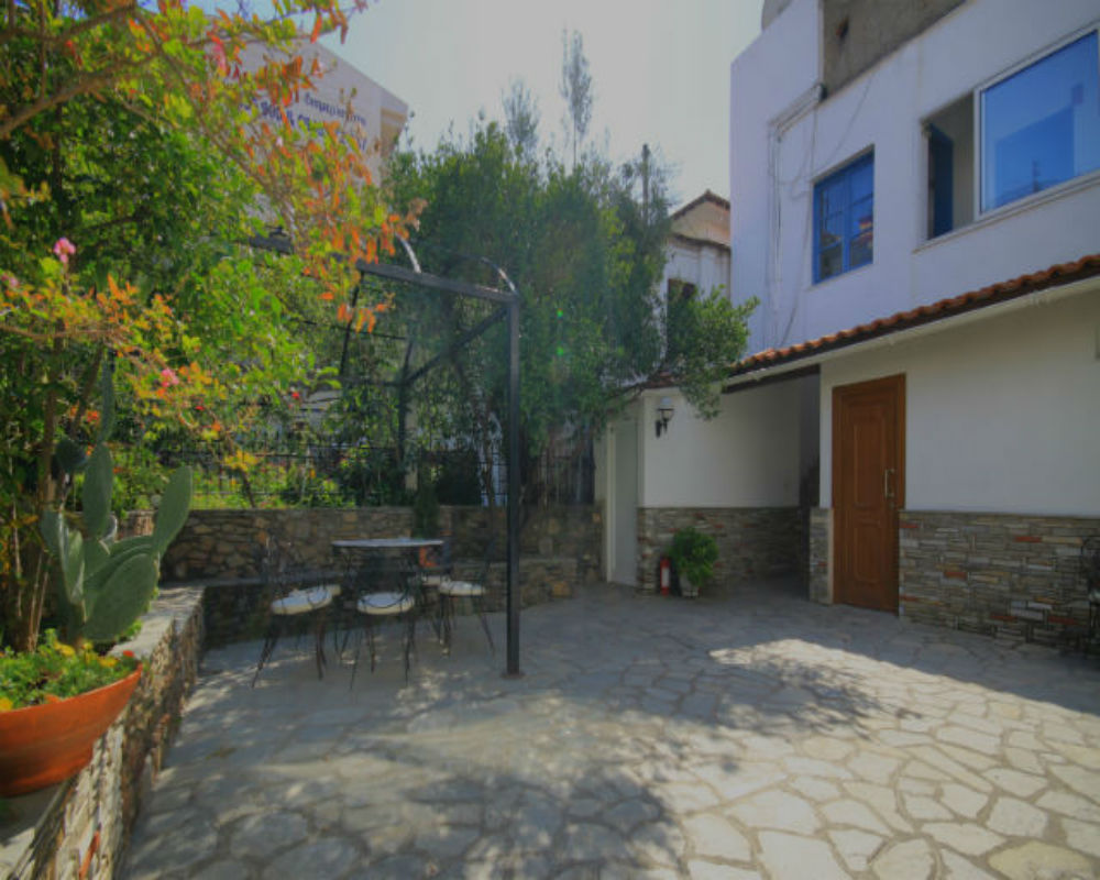 Vila Nikos