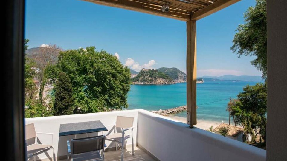 Alboro Seaside Suites 