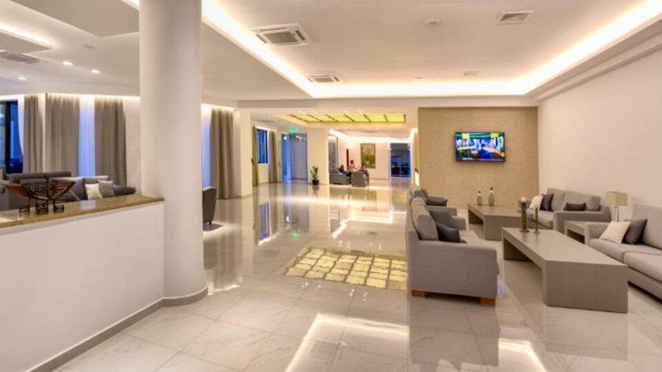 Mediterranean Beach Resort 