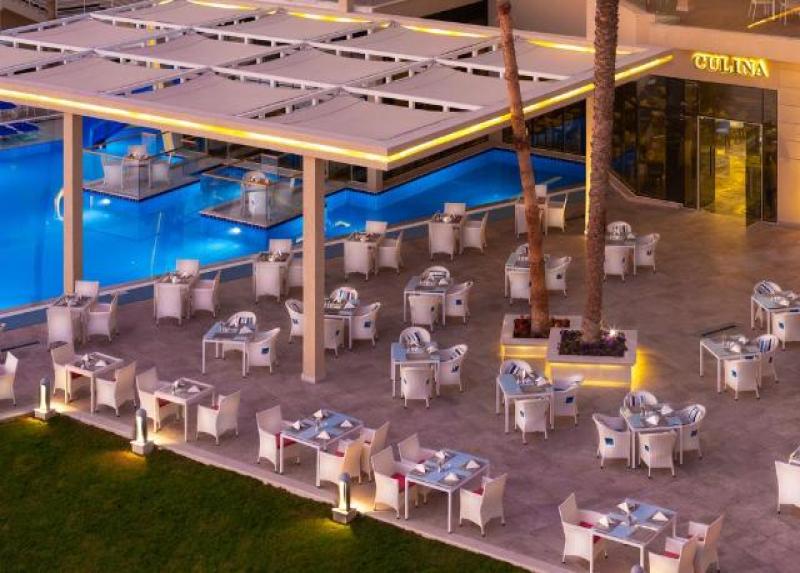 Beach Albatros Resort Hotel