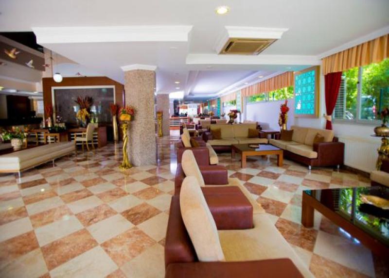 Fame Beach Hotel