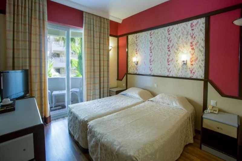 Fame Beach Hotel