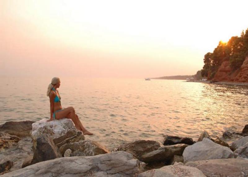Porfi Beach Hotel