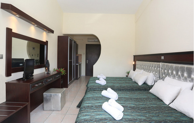 Vila Philoxenia Village