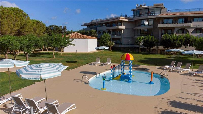 Grand Palladium Resort