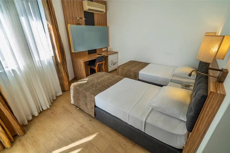 Kleopatra Celine Hotel