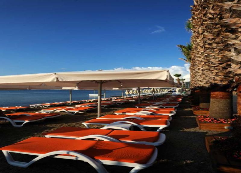Elegance Hotel