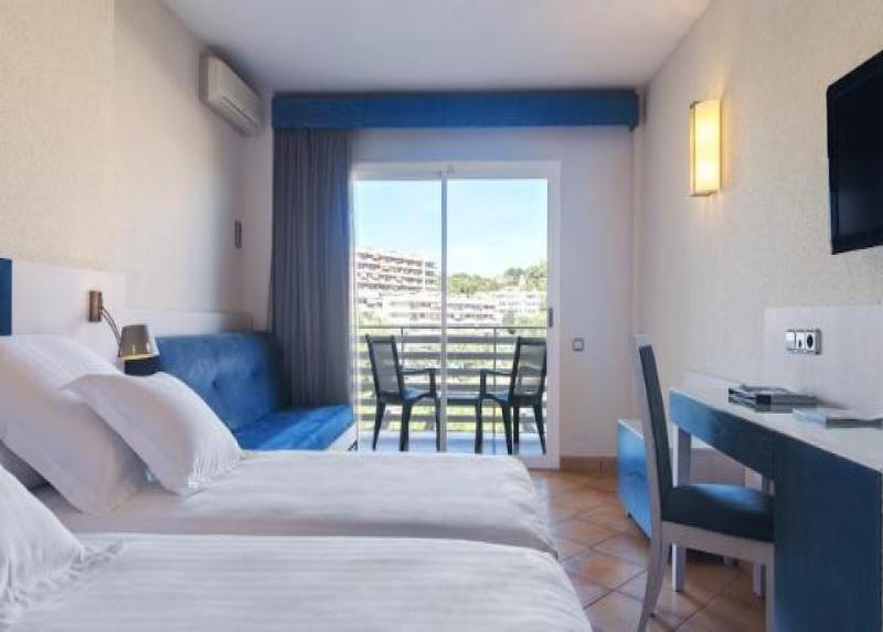 Barcelo Occidental Cala Vinas Hotel
