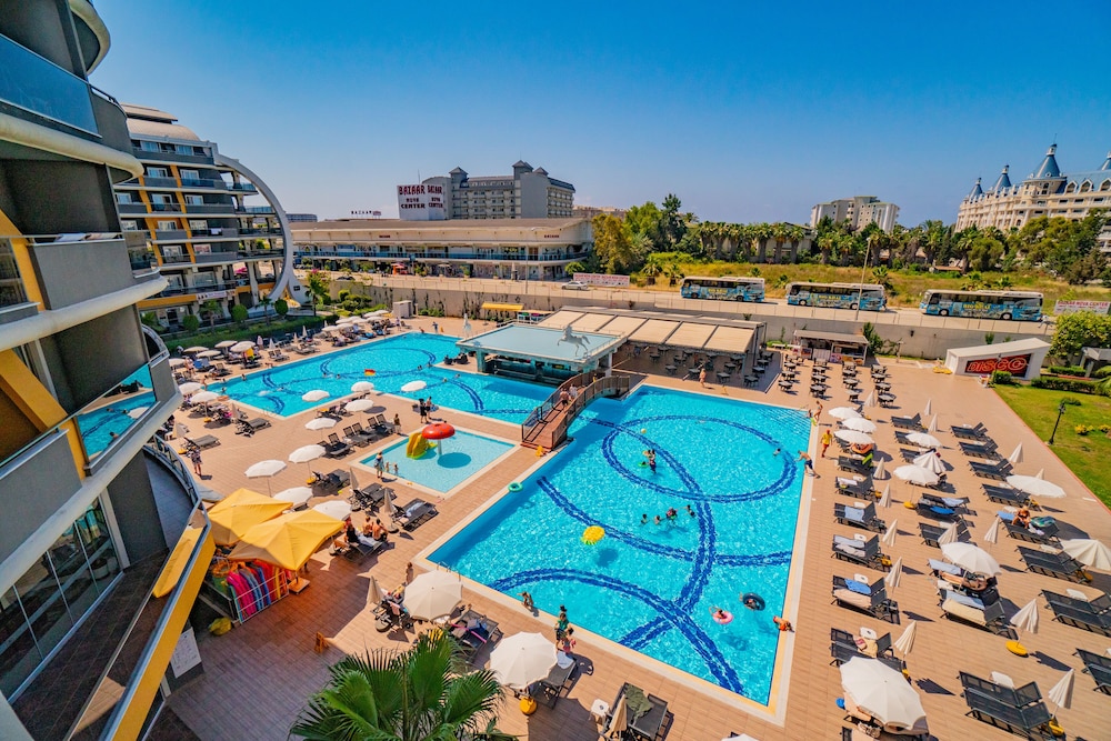 Senza The Inn Resort & SPA