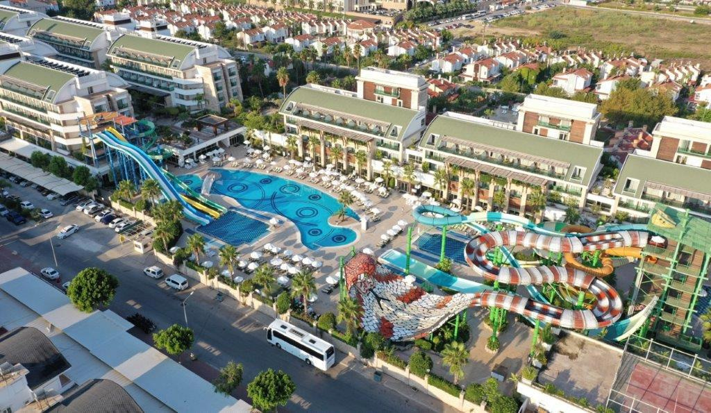 Hotel Crystal Waterworld Aqua Collection
