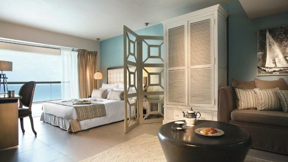 Hotel Sani Beach