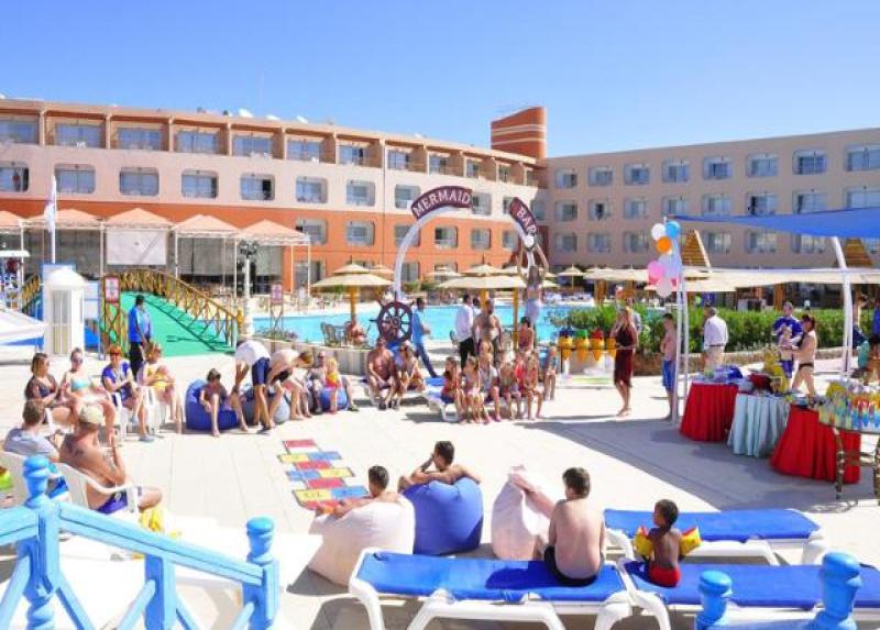 Titanic Beach Hotel