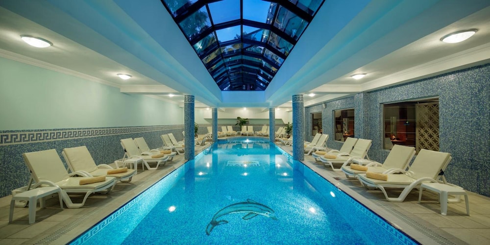 Galeri Resort Hotel